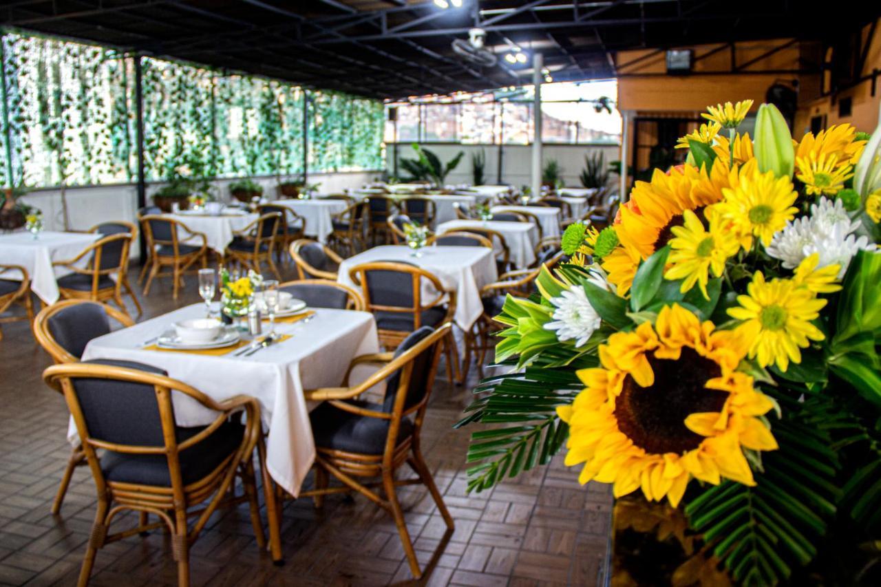 Hotel Plazuela San Ignacio Medellín Exterior foto